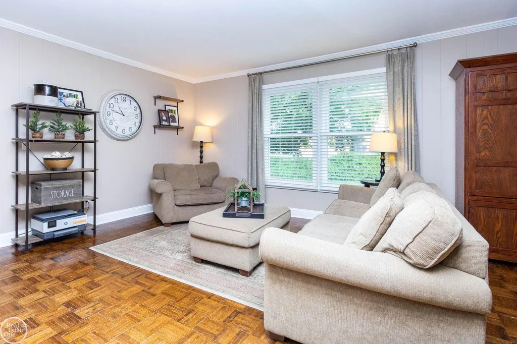 52203 Belle Arbor Drive Shelby Charter Township MI 48316