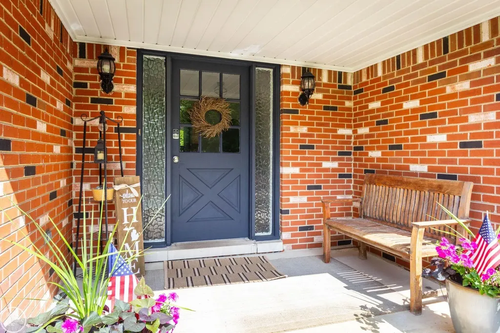 52203 Belle Arbor Drive Shelby Charter Township MI 48316