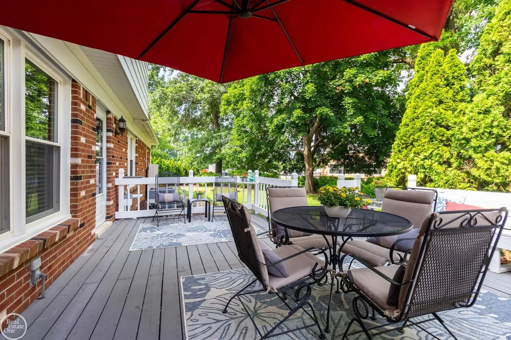 52203 Belle Arbor Drive Shelby Charter Township MI 48316