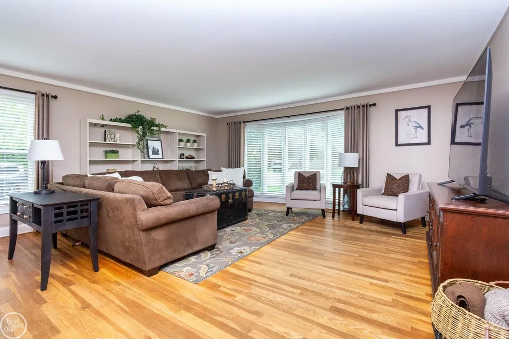 52203 Belle Arbor Drive Shelby Charter Township MI 48316