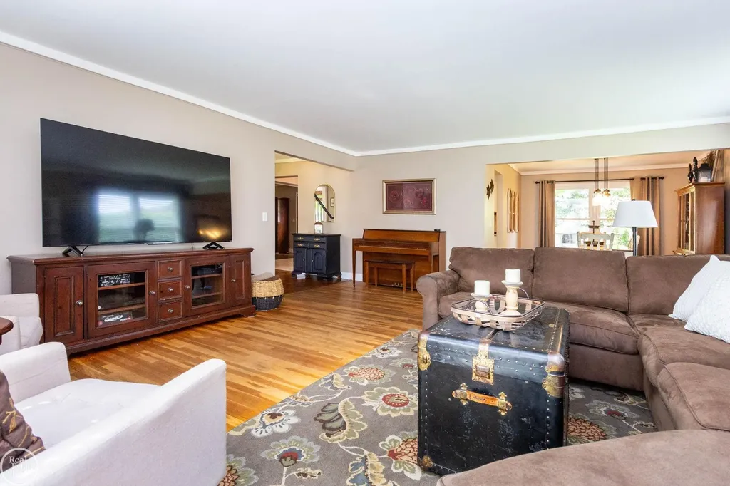 52203 Belle Arbor Drive Shelby Charter Township MI 48316