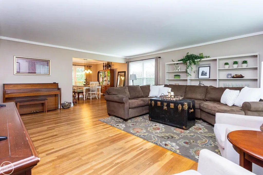 52203 Belle Arbor Drive Shelby Charter Township MI 48316