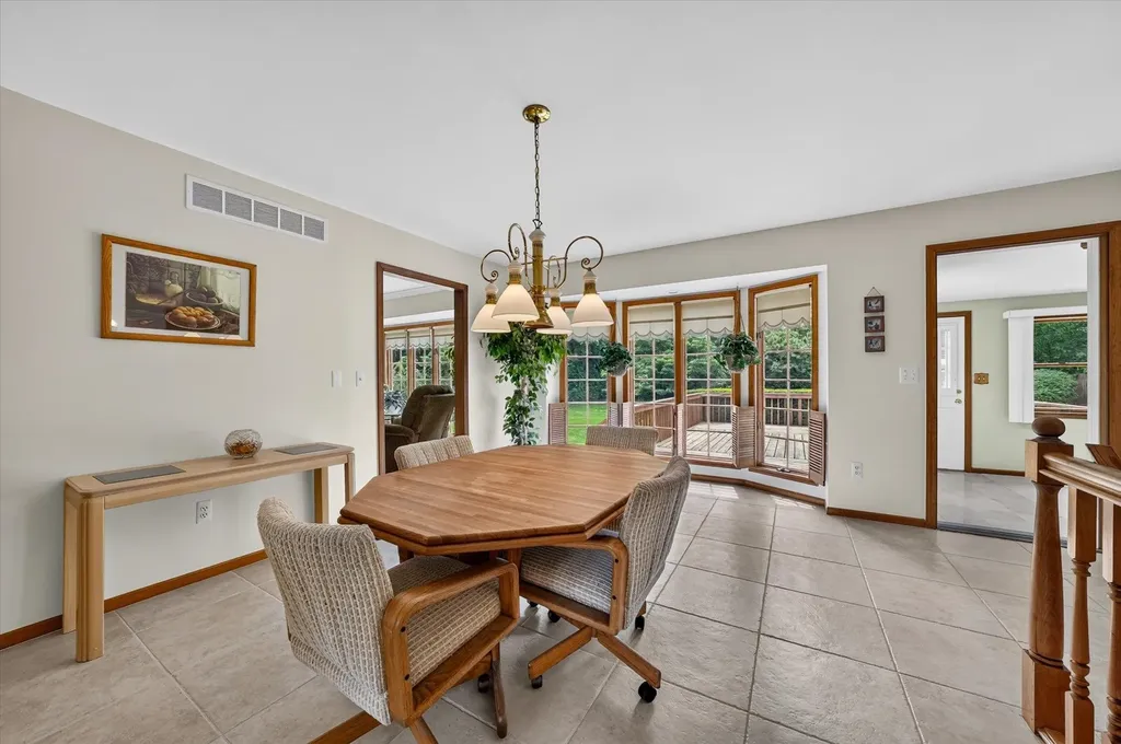 8800 Mary Ann Avenue Shelby Charter Township MI 48317