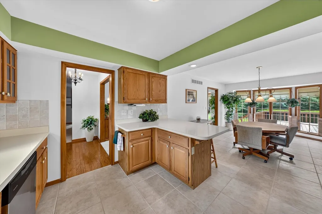 8800 Mary Ann Avenue Shelby Charter Township MI 48317