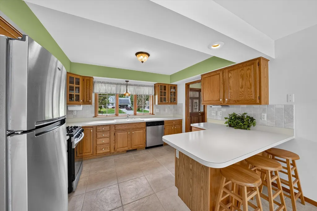 8800 Mary Ann Avenue Shelby Charter Township MI 48317