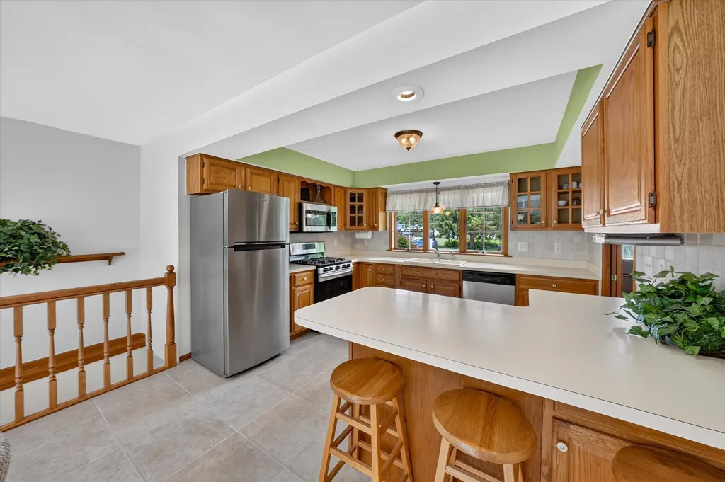 8800 Mary Ann Avenue Shelby Charter Township MI 48317