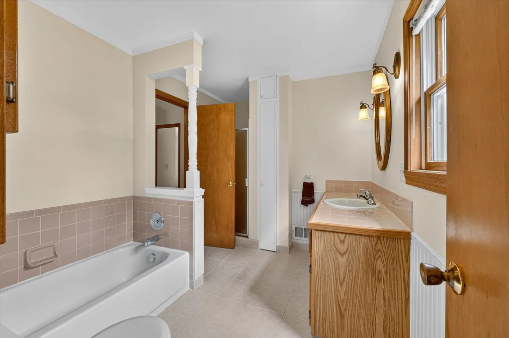 8800 Mary Ann Avenue Shelby Charter Township MI 48317
