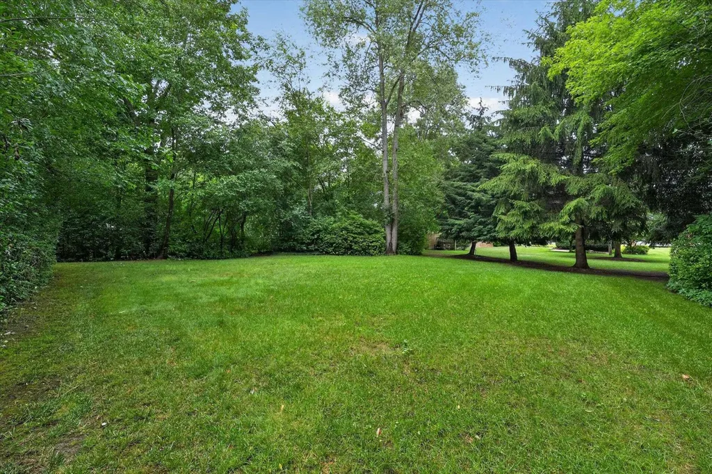 8800 Mary Ann Avenue Shelby Charter Township MI 48317