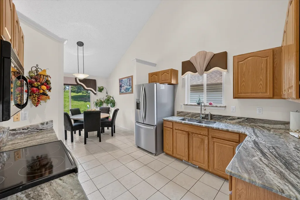 3527 New Boston Drive Sterling Heights City MI 48314