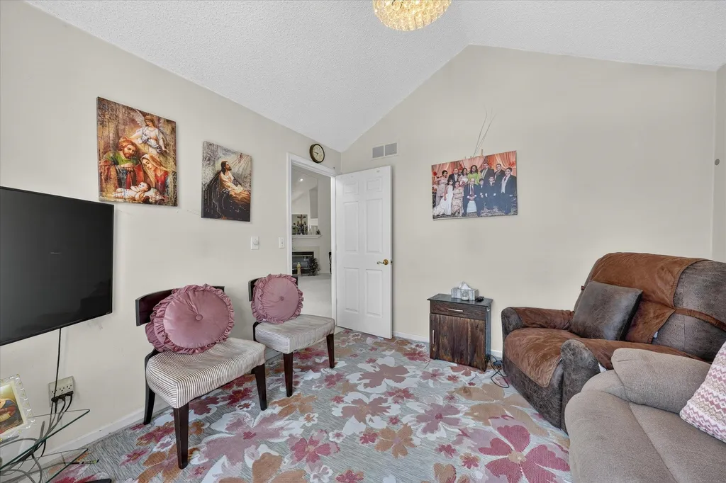 3527 New Boston Drive Sterling Heights City MI 48314