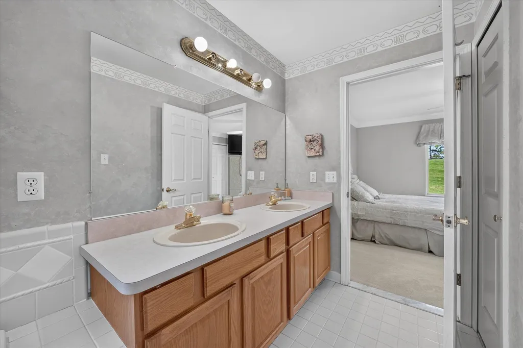 3527 New Boston Drive Sterling Heights City MI 48314