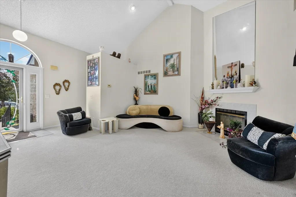 3527 New Boston Drive Sterling Heights City MI 48314