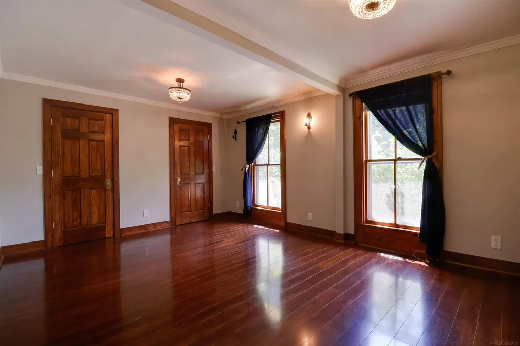127 Benjamin Street Romeo Village MI 48065