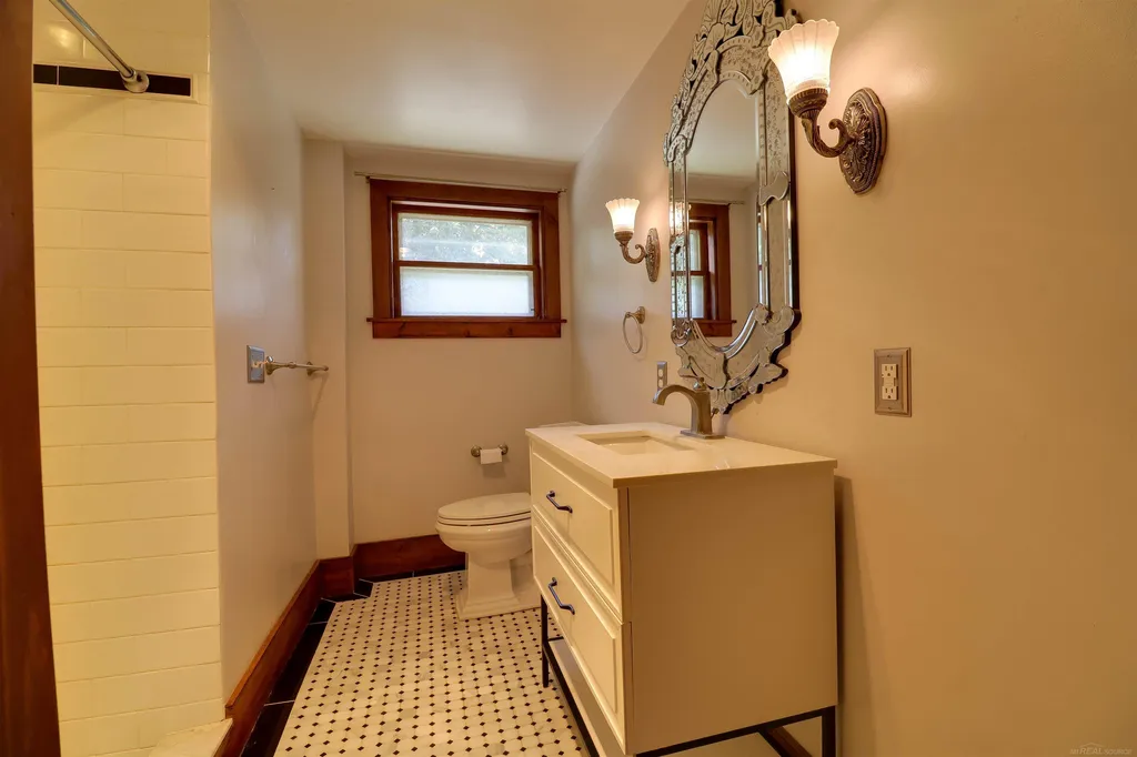 127 Benjamin Street Romeo Village MI 48065