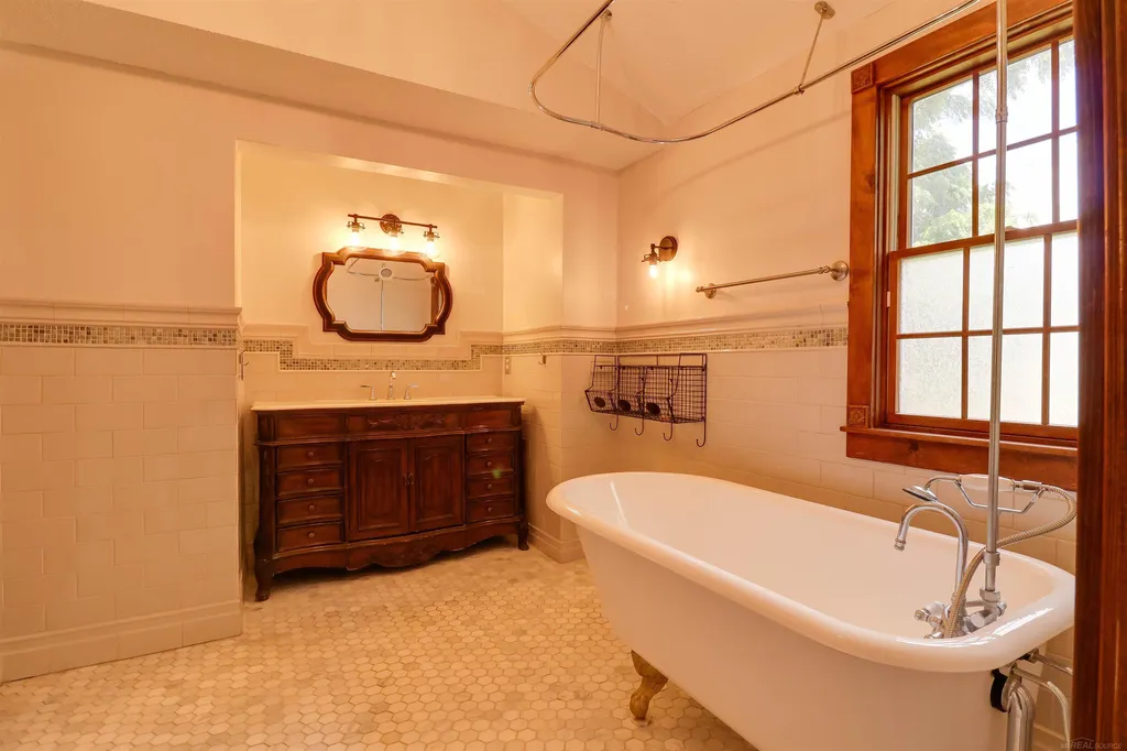 127 Benjamin Street Romeo Village MI 48065
