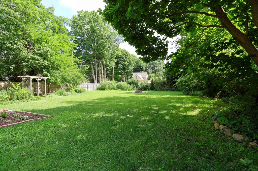 127 Benjamin Street Romeo Village MI 48065