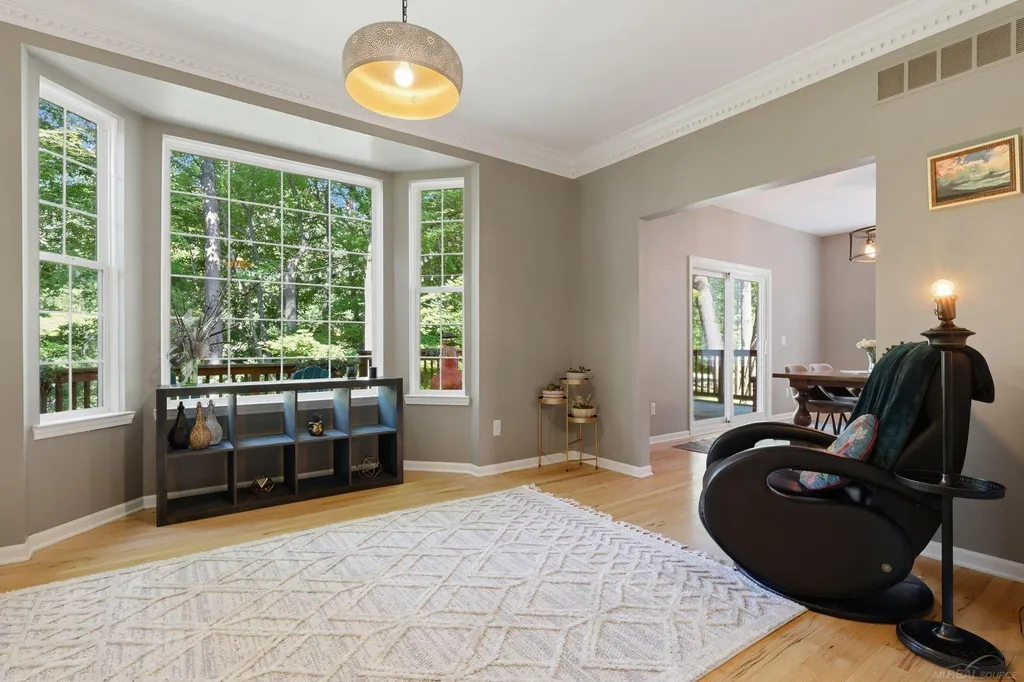 1172 Key West Drive Lake Orion Village MI 48360
