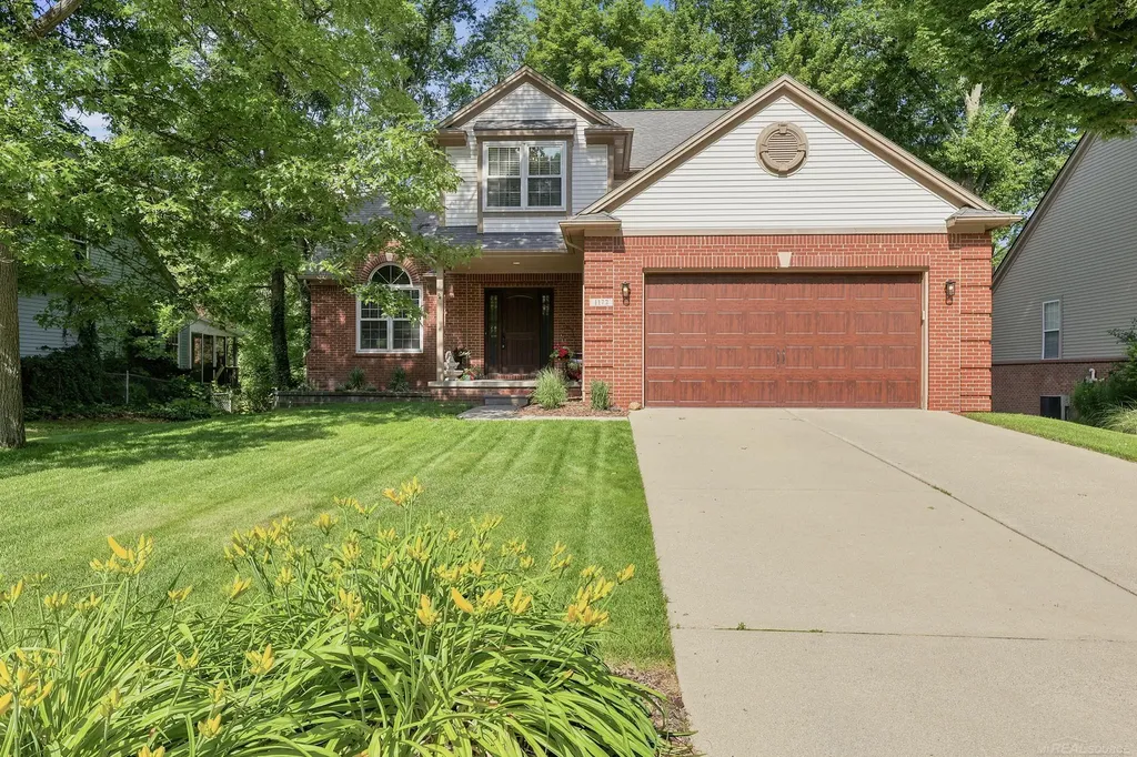 1172 Key West Drive Lake Orion Village MI 48360