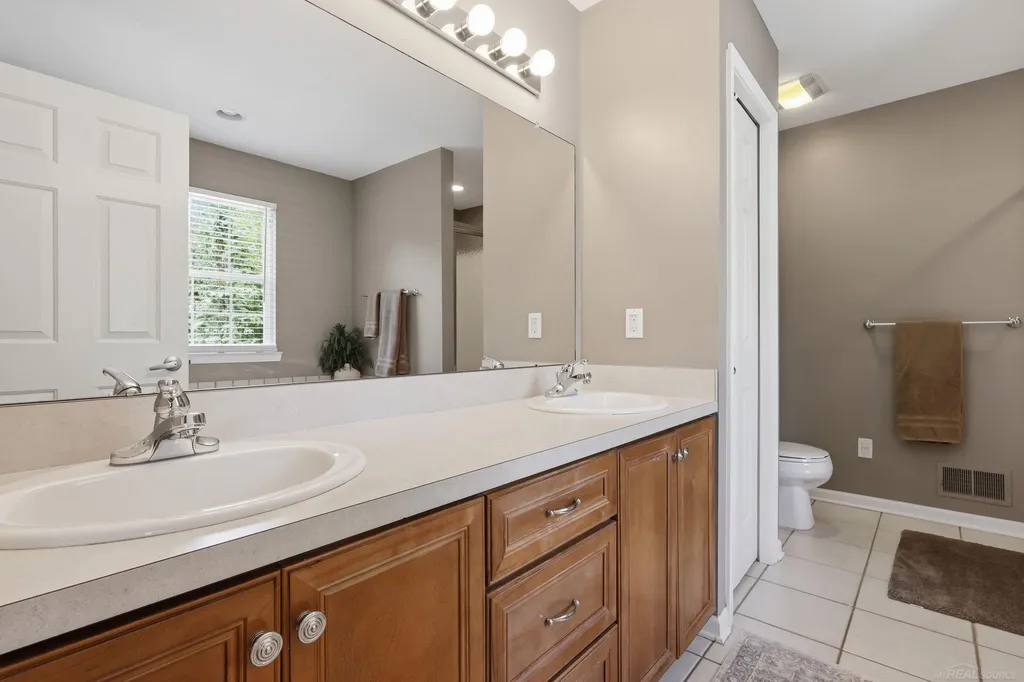 1172 Key West Drive Lake Orion Village MI 48360