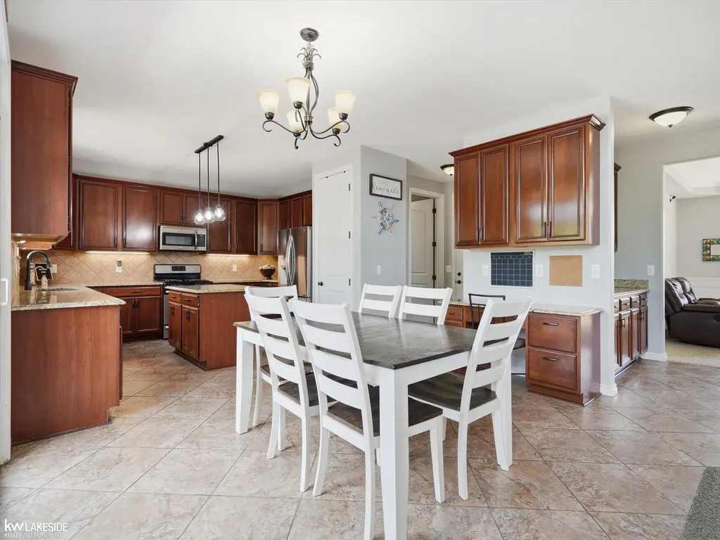 25346 Stanley Lane Lyon Charter Township MI 48178