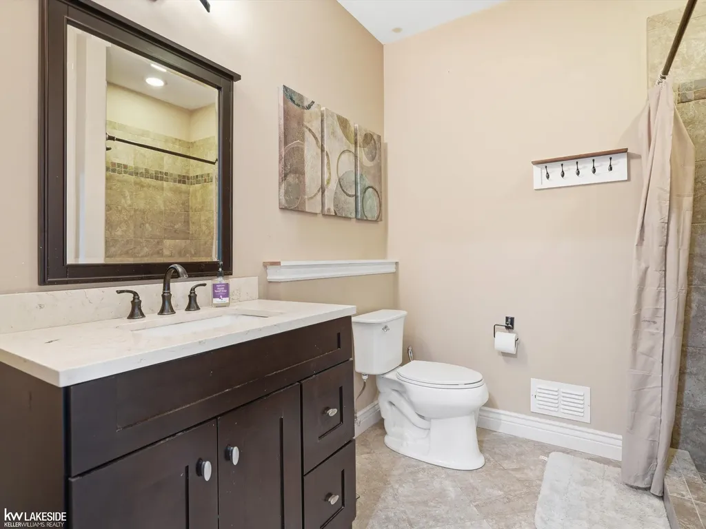 25346 Stanley Lane Lyon Charter Township MI 48178