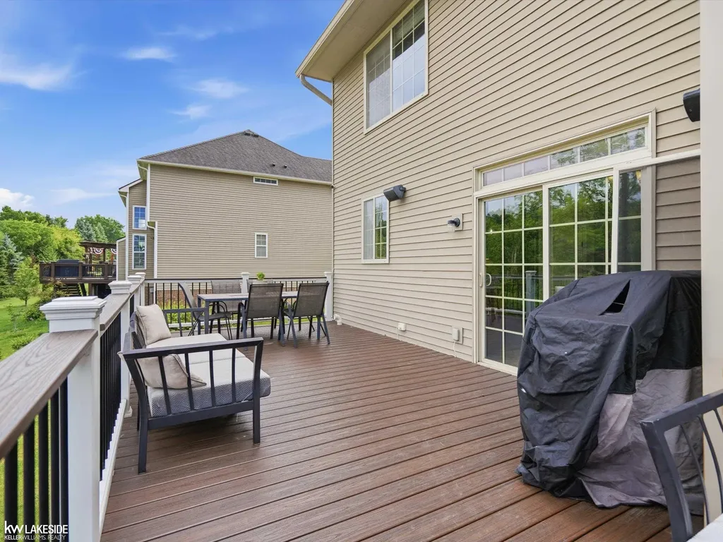 25346 Stanley Lane Lyon Charter Township MI 48178