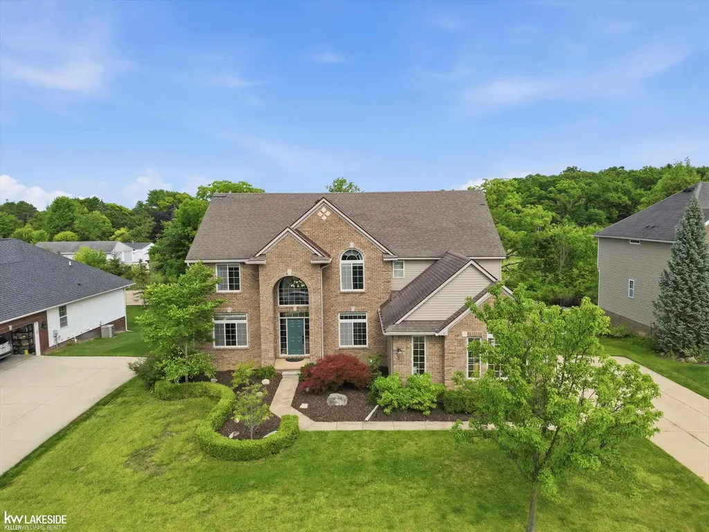 25346 Stanley Lane Lyon Charter Township MI 48178