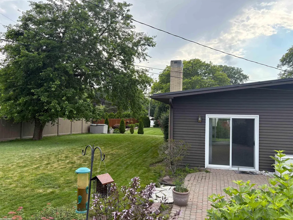 20210 Anita Street Clinton Charter Township MI 48036