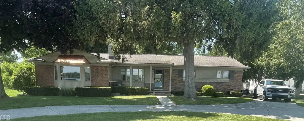 2567 St. Clair River Drive Clay Township MI 48001