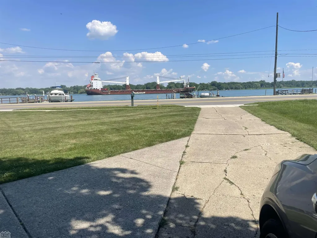 2567 St. Clair River Drive Clay Township MI 48001