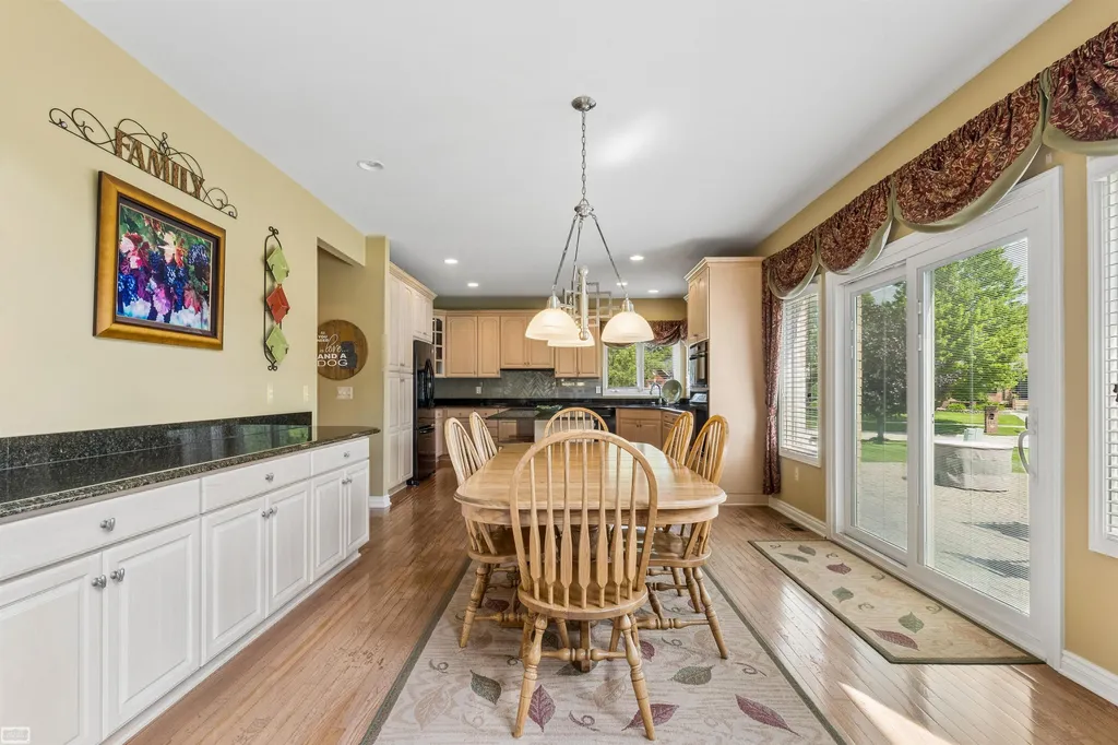 14777 Sparrow Drive Shelby Charter Township MI 48315