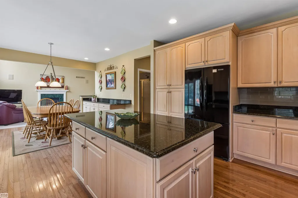 14777 Sparrow Drive Shelby Charter Township MI 48315