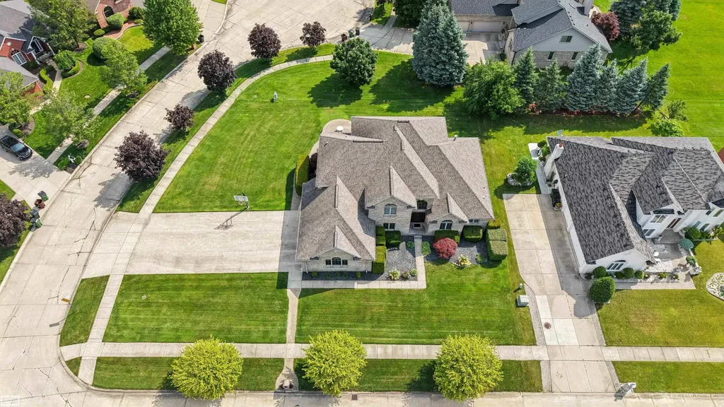 14777 Sparrow Drive Shelby Charter Township MI 48315