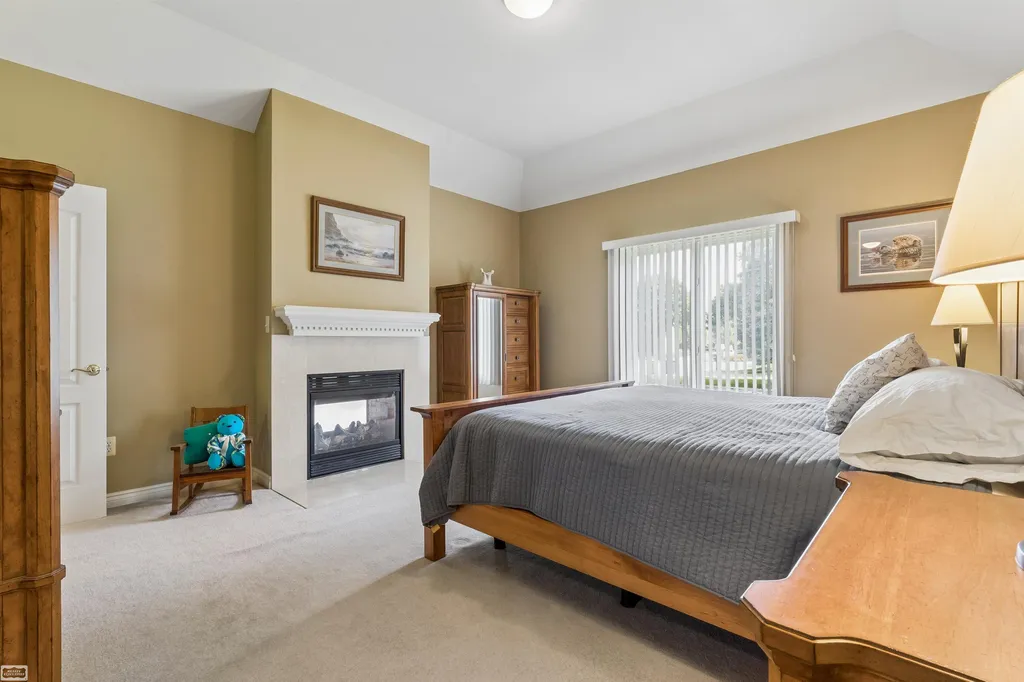 14777 Sparrow Drive Shelby Charter Township MI 48315