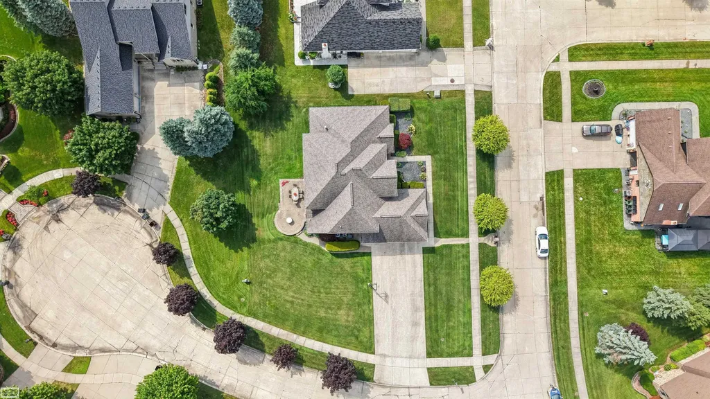 14777 Sparrow Drive Shelby Charter Township MI 48315