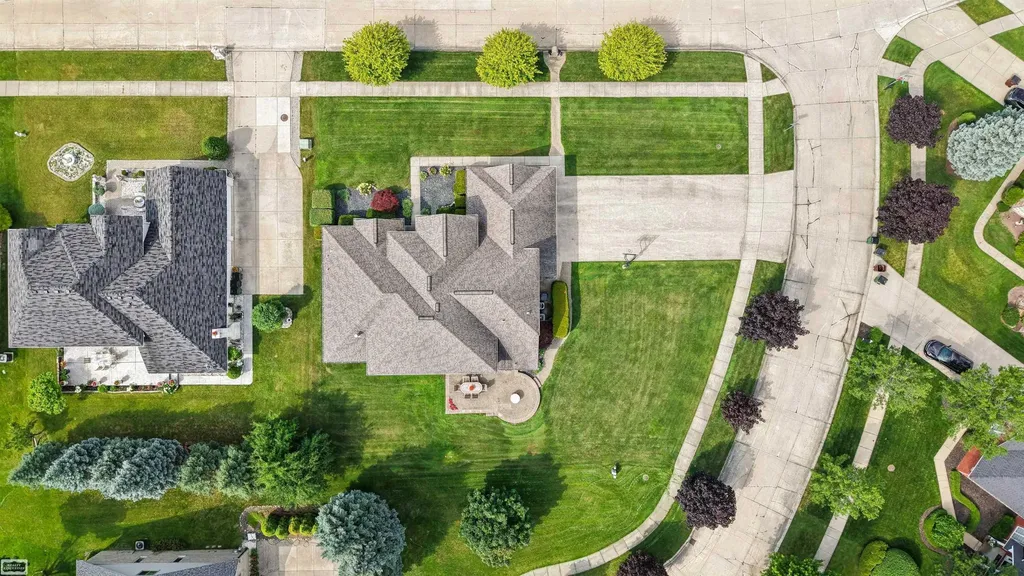 14777 Sparrow Drive Shelby Charter Township MI 48315