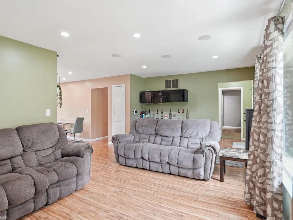 15861 Coral Avenue Clinton Charter Township MI 48035