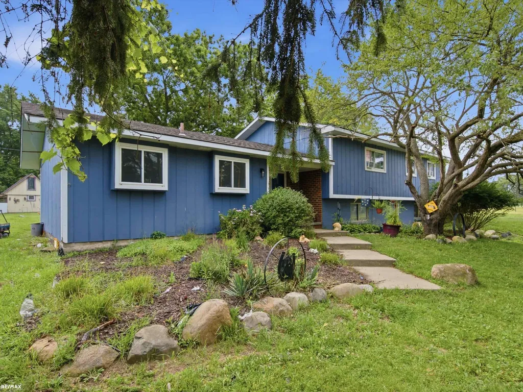 3111 Howland Road Almont Township MI 48003