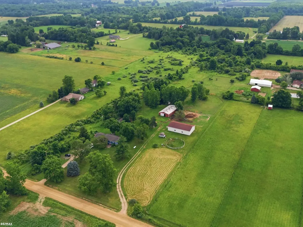 3111 Howland Road Almont Township MI 48003