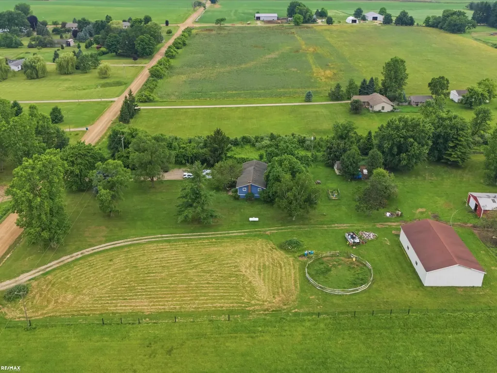 3111 Howland Road Almont Township MI 48003