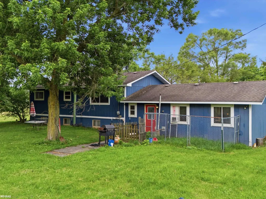 3111 Howland Road Almont Township MI 48003
