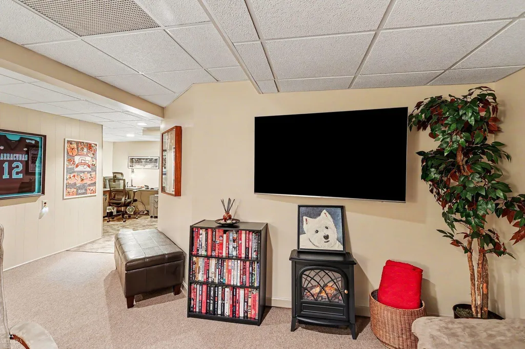41498 Mary Kay Drive Clinton Charter Township MI 48038