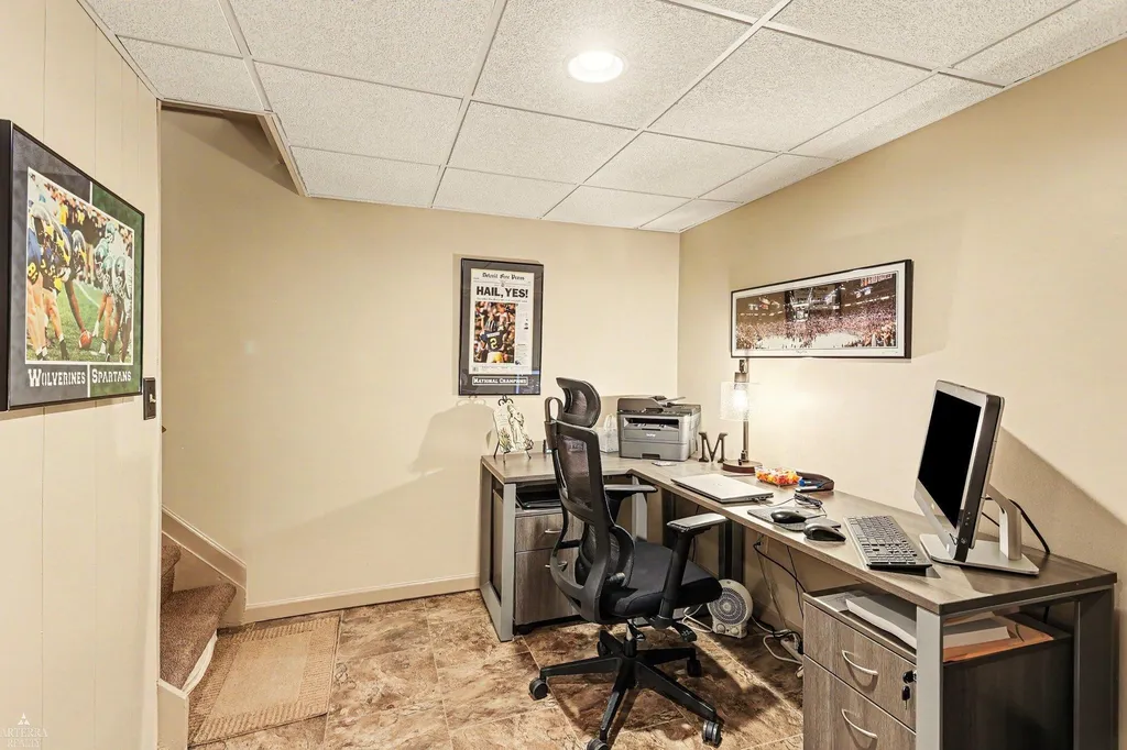 41498 Mary Kay Drive Clinton Charter Township MI 48038