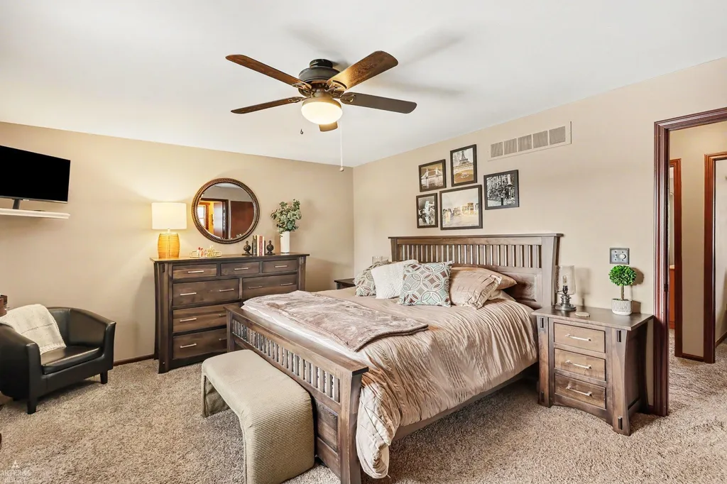 41498 Mary Kay Drive Clinton Charter Township MI 48038