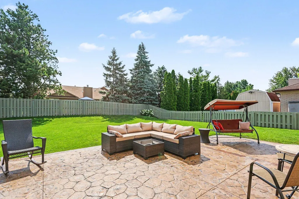 41498 Mary Kay Drive Clinton Charter Township MI 48038