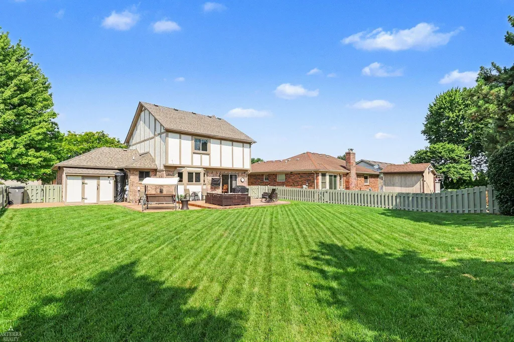 41498 Mary Kay Drive Clinton Charter Township MI 48038