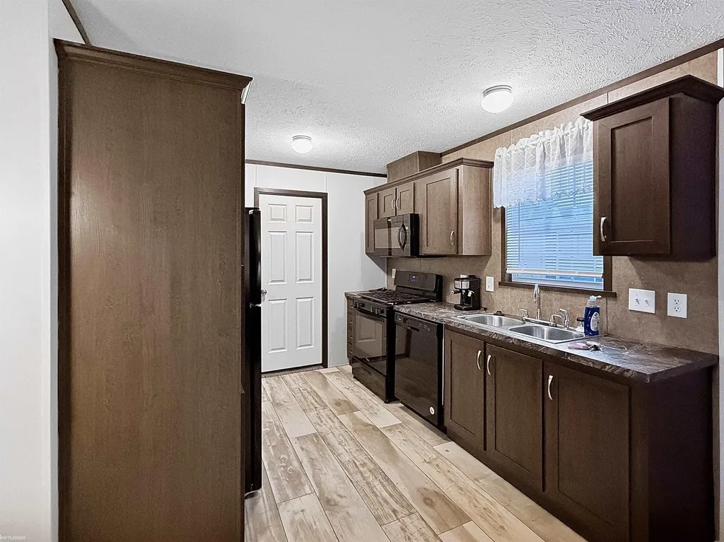 45314 Pierre Drive Macomb Township MI 48044