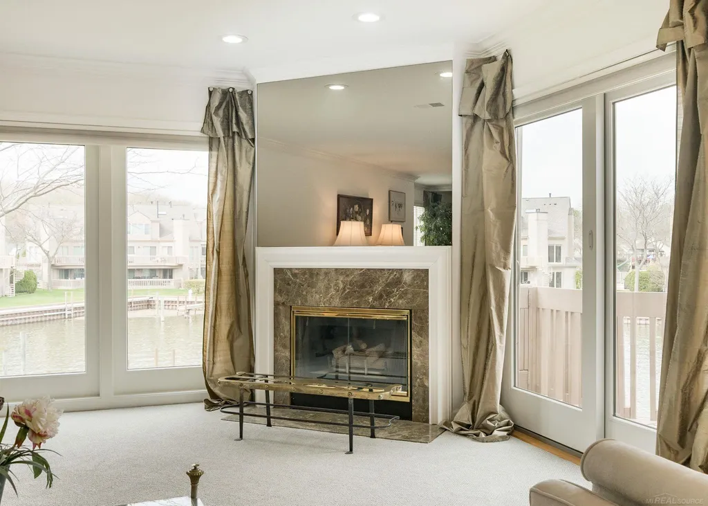 26230 Harbour Pointe Drive Harrison Charter Township MI 48045