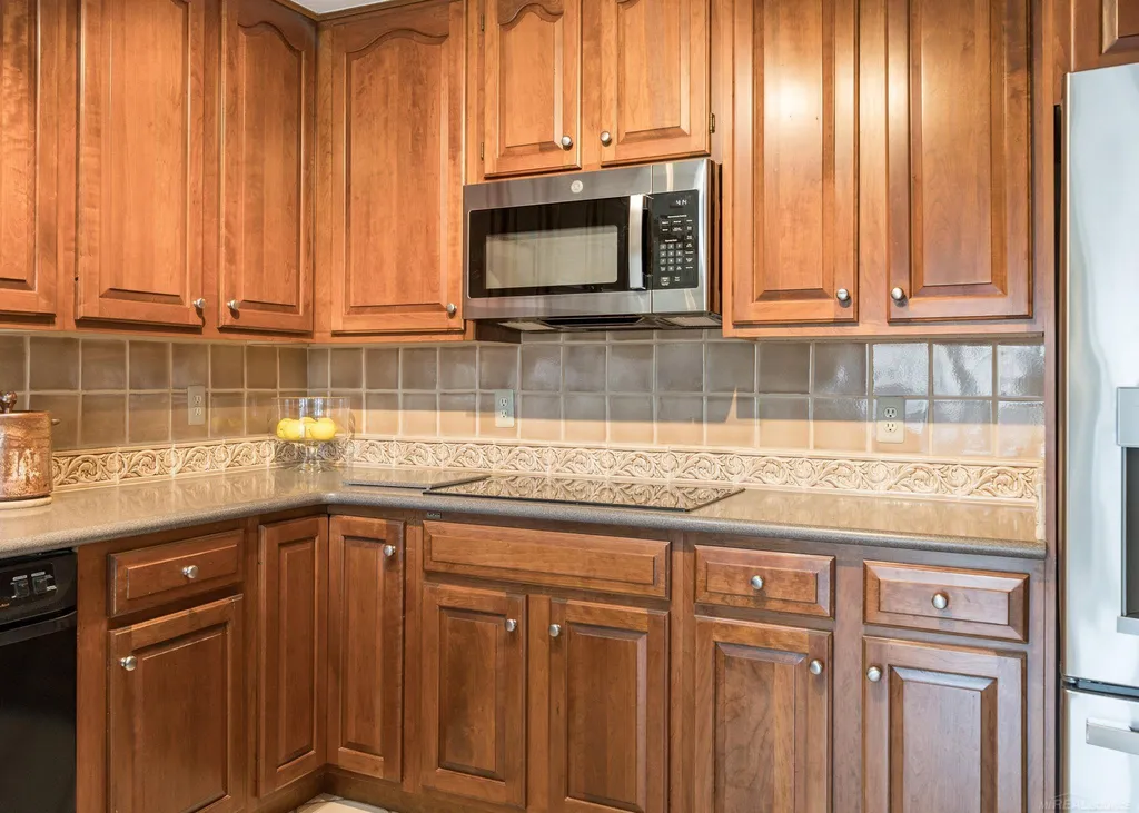26230 Harbour Pointe Drive Harrison Charter Township MI 48045