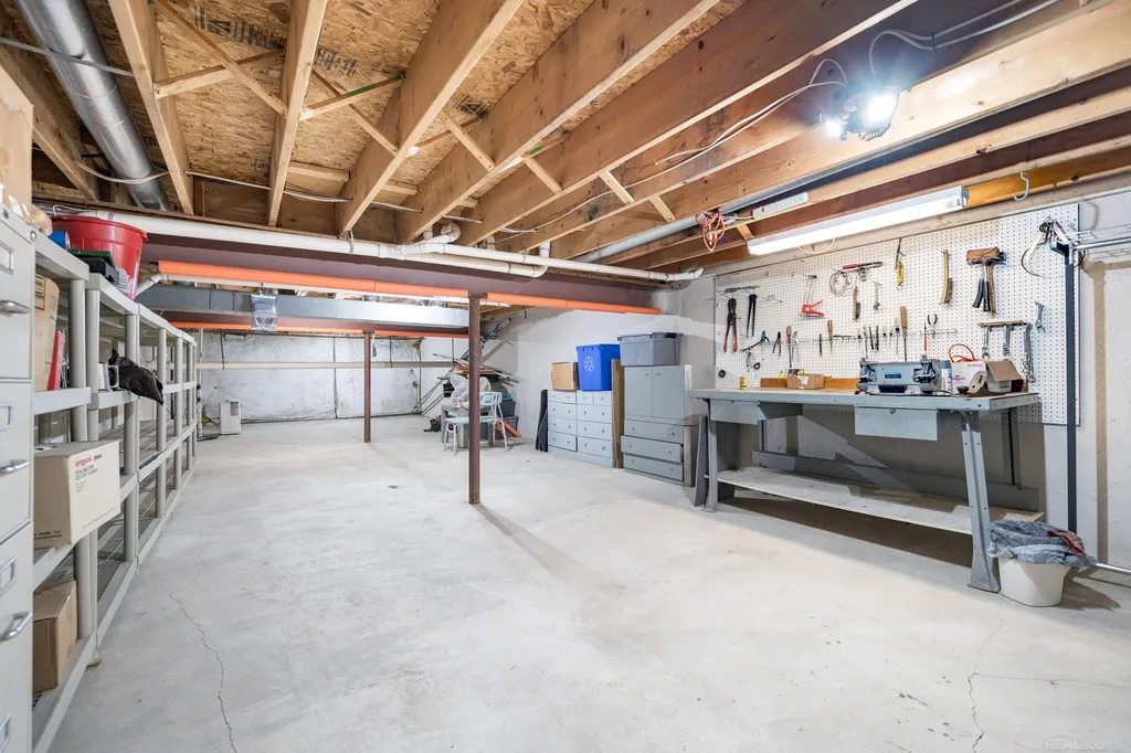 26230 Harbour Pointe Drive Harrison Charter Township MI 48045